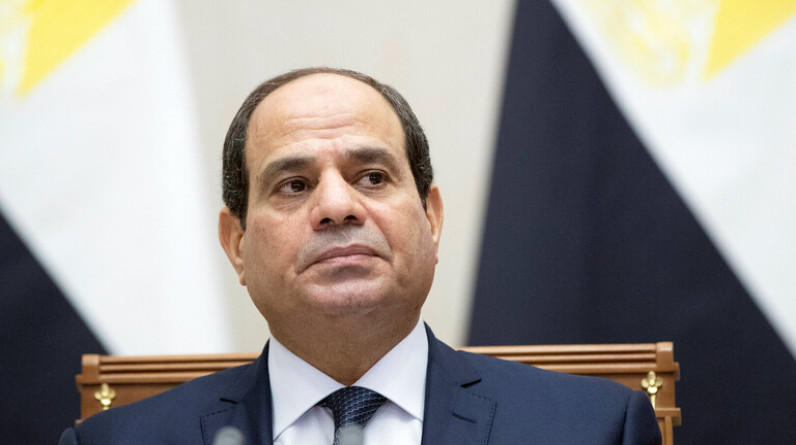 السيسي يكشف عن أرباح " قناة السويس"